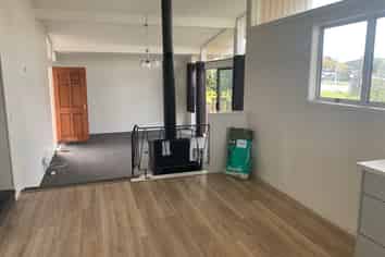 351 Main Road, Kumeu