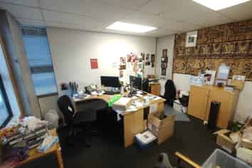 Affordable Office with 8 Car Parks