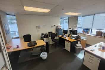 Affordable Office with 8 Car Parks