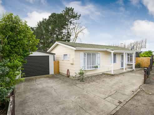 56A Newton Place, Westbrook