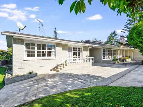 4 Balfour Crescent, Riverlea