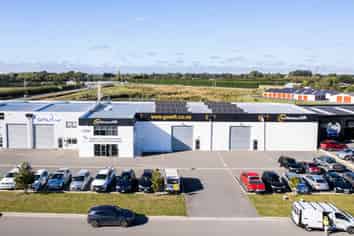 North facing warehouse & office - available now