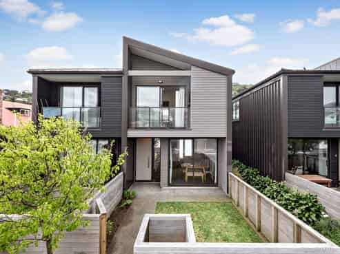 3/74 Derwent Street, Island Bay