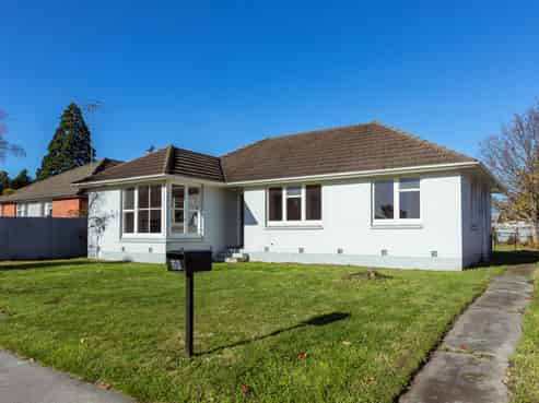 28 Davis Crescent, Netherby