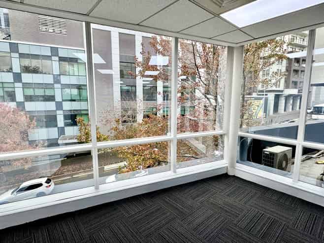 Prime CBD office with parking & fit-out