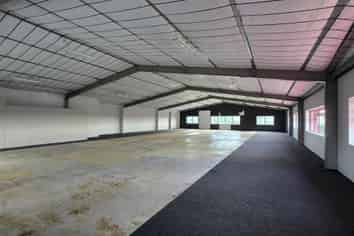 Warehouse 584sqm For lease