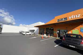 Well positioned large format retail in Glen Innes