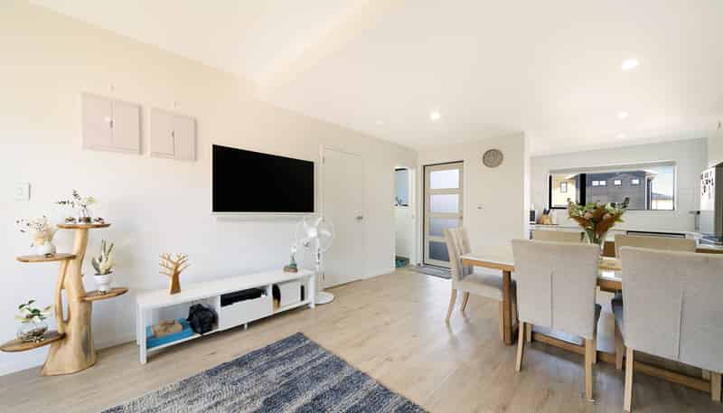 45 Eileen Newey Place, Henderson