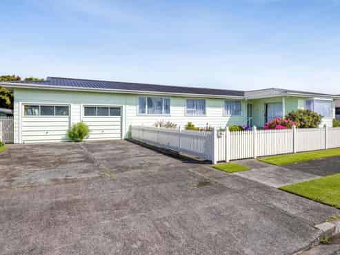 35 Murdoch Street, Hawera