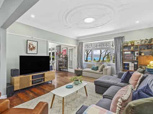 96 Tio Tio Road, Seatoun