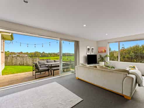 70 Isabella Drive, Pukekohe