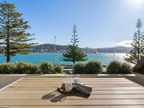 2/326 Oriental Parade, Oriental Bay