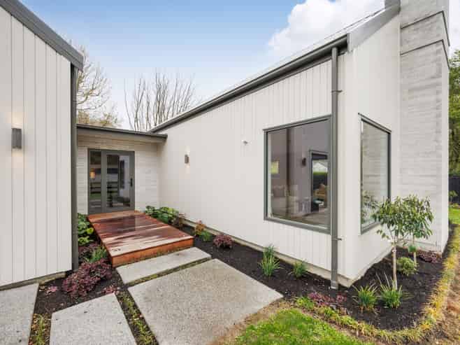 3 Waicola Drive, Fitzherbert