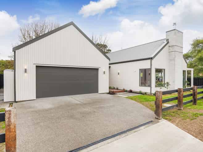3 Waicola Drive, Fitzherbert