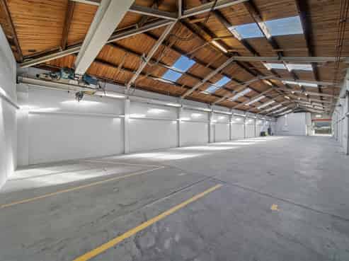 Modern Warehouse/Office in the CBD