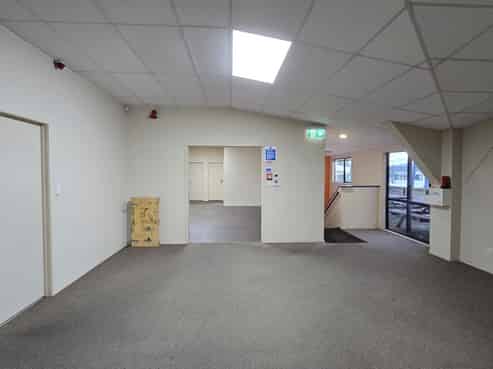 Versatile office space!