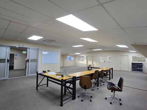 Versatile office space!