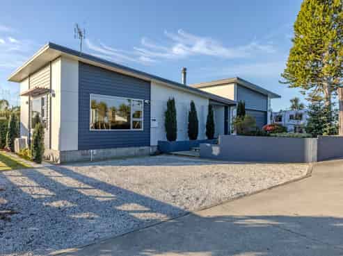 351 Henwood Road, Hillsborough