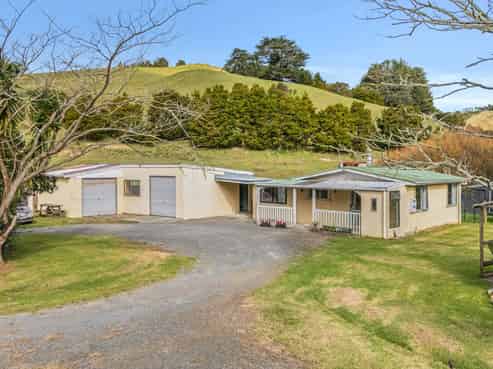 126 Peria Road, Peria