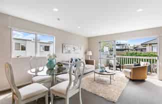 18/218 Captain Springs Road, Onehunga