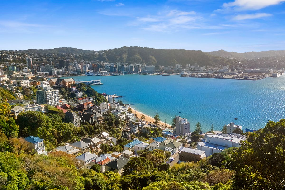 Location, Views And Opportunity - Prikaz 2