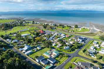 3 Lipscombe Road, Kaiaua