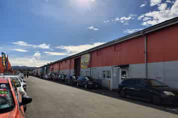 Warehouse well-priced with new lighting and Electrical