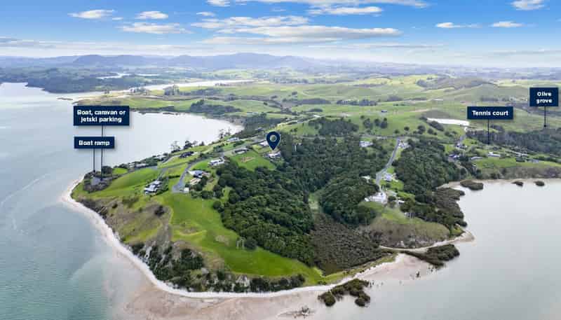 205 Takahoa Drive, Kaiwaka
