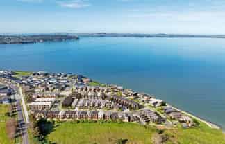 2,4,6,8,10 Sailors Place, Hobsonville