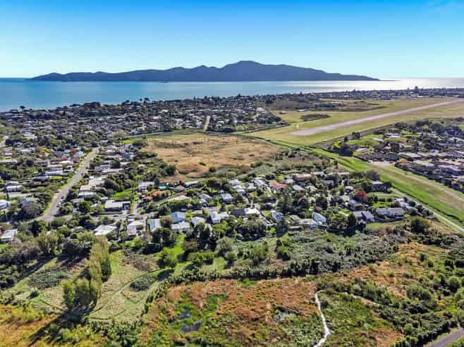  Kiwi Road, Raumati Beach