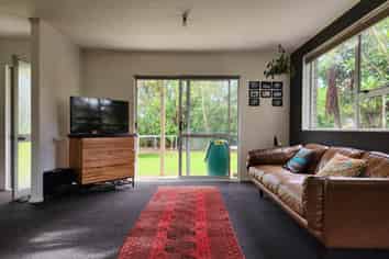 1138 South Road, Oakura