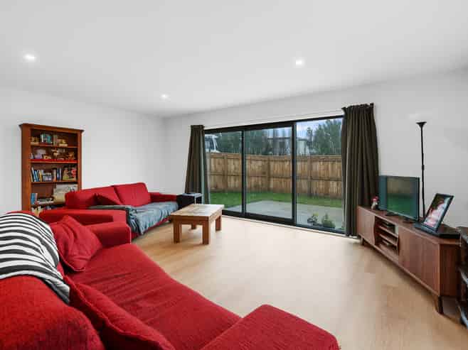 2/16 Makoura Road, Masterton