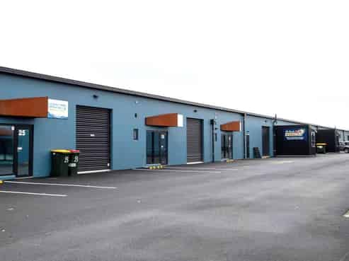 Small Quality Versatile Warehouse