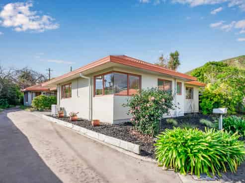 76 Hinemoa Street, Paraparaumu