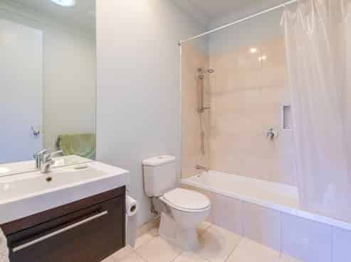 32 Heynes Place, Clive