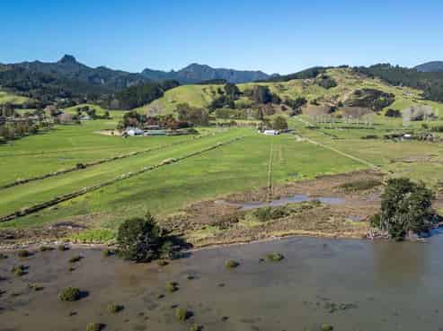 1733 Manaia Rd SH25, Coromandel