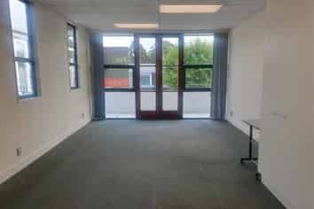 Great Suburban Office Location			