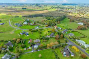 23B Moorfield Road, TE KAUWHATA