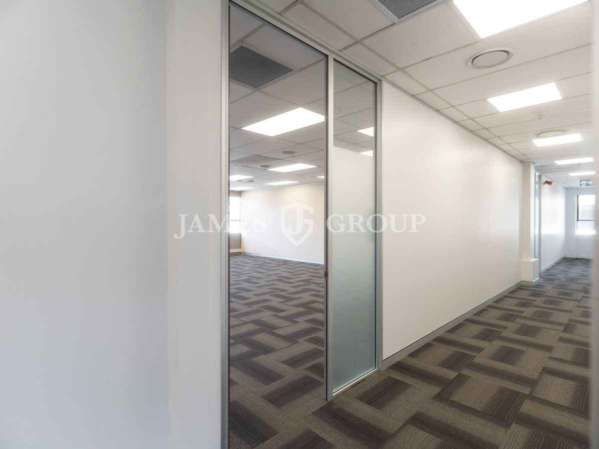 BRIGHT, REFURBISHED 87SQM OFFICE IN CENTRAL EPSOM - Ansicht 6
