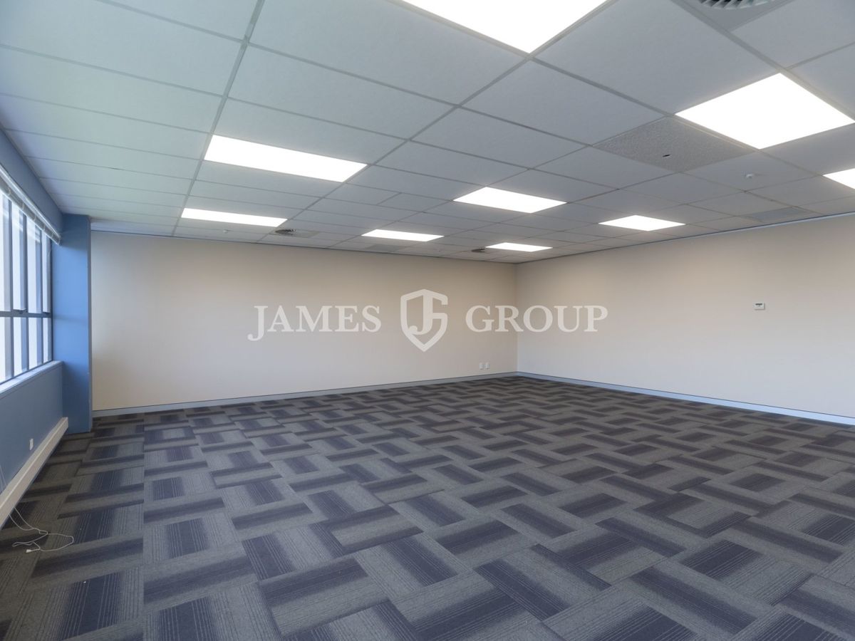 BRIGHT, REFURBISHED 87SQM OFFICE IN CENTRAL EPSOM - Ansicht 2