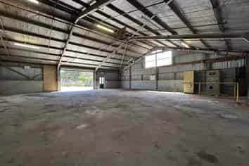Versatile Warehouse with Secure Yard