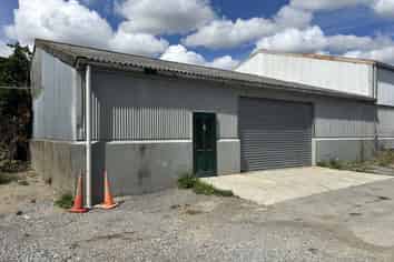 Versatile Warehouse with Secure Yard
