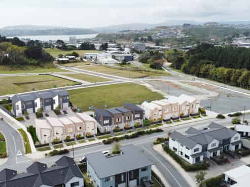 3-28 Ruru Lane, Porirua