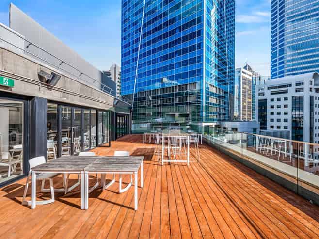 CBRE - Vibrant Office on Fort