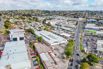 Showroom & Warehouse For Lease