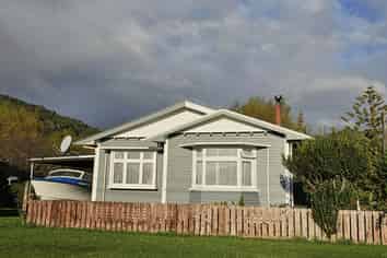 53 Nelson Quay, Cobden