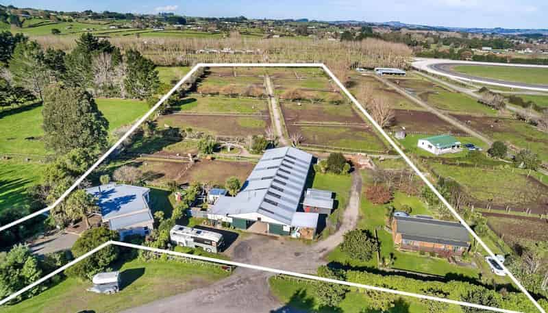 27 Royal Doulton Drive, Pukekohe