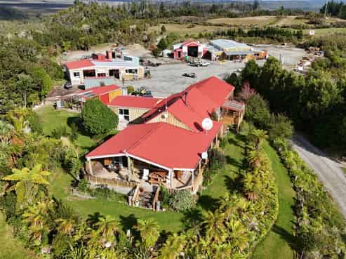 9190 State Highway 6, Westport