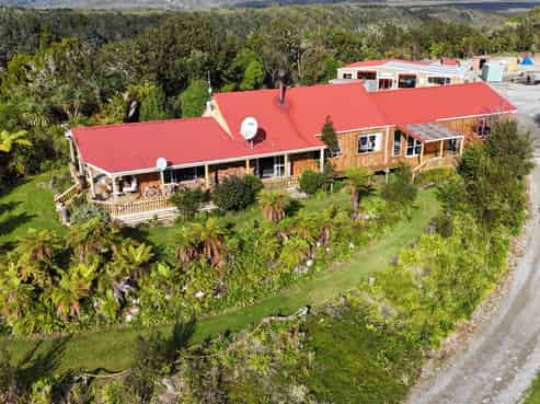 9190 State Highway 6, Westport