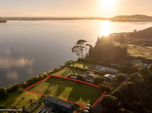 206 Ranginui Road, Welcome Bay